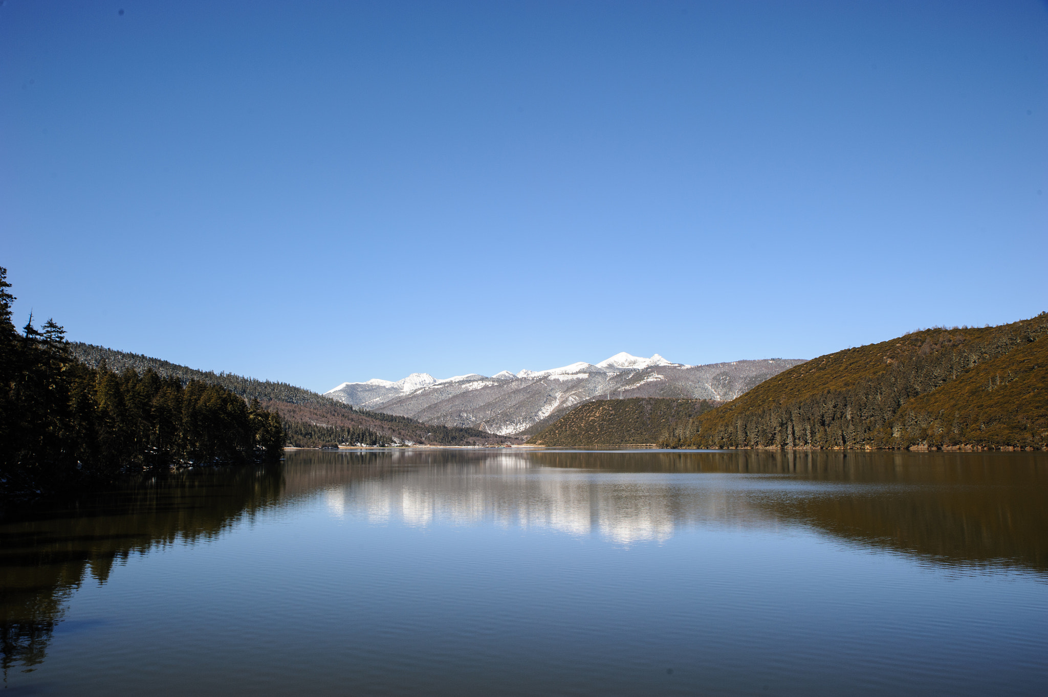 Nikon D700 + Tamron SP 24-70mm F2.8 Di VC USD sample photo. Shudu lake in the morning , ~ cold photography
