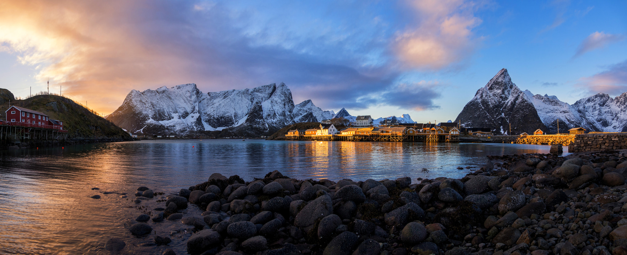 Olympus PEN E-P5 + Panasonic Lumix G X Vario 12-35mm F2.8 ASPH Power OIS sample photo. Lofoten sunset photography