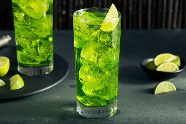 Canon EF 100mm F2.8L Macro IS USM sample photo. Green melon japanese highball photography
