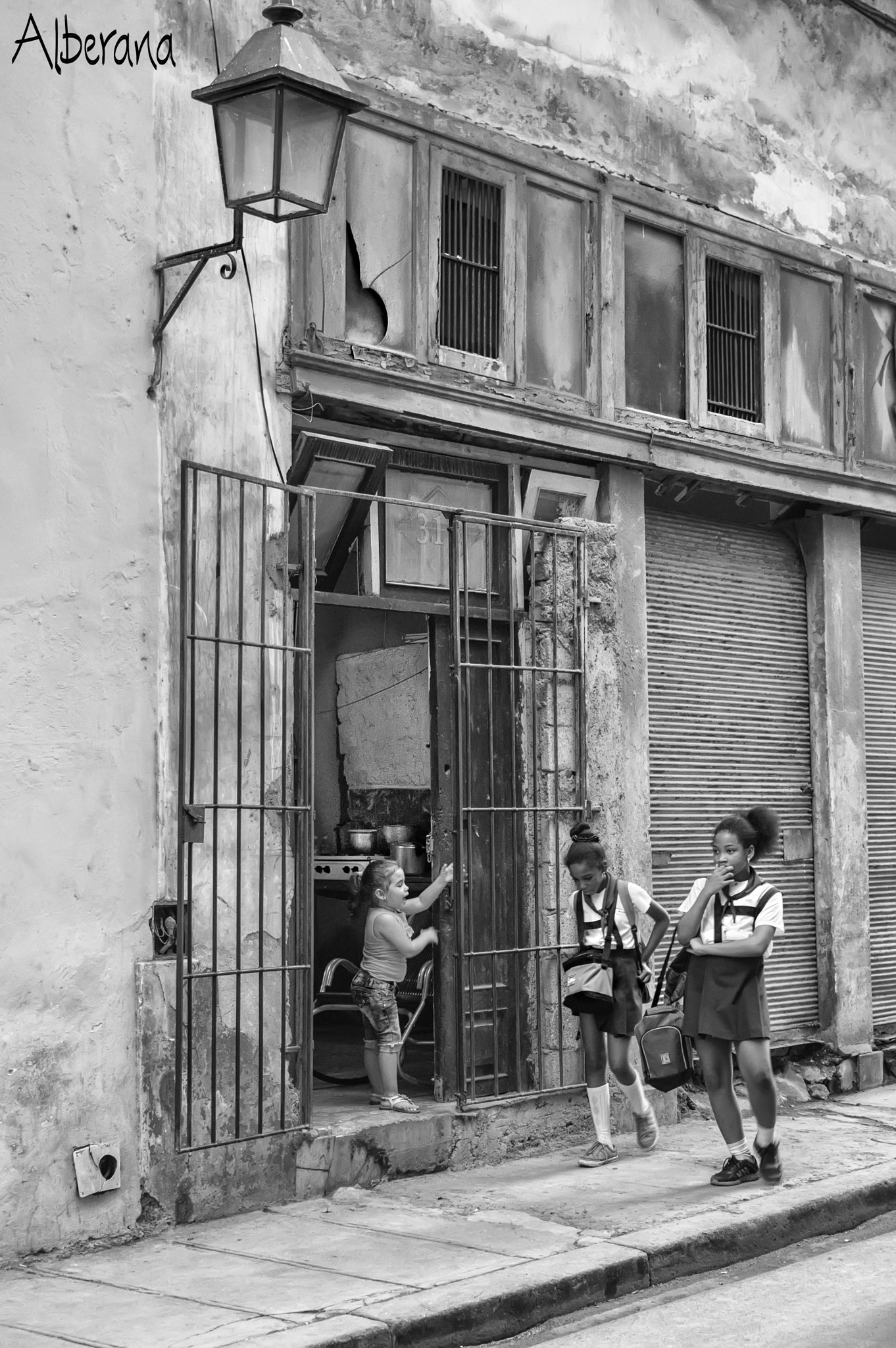 Pentax K-3 sample photo. Walking around havana photography
