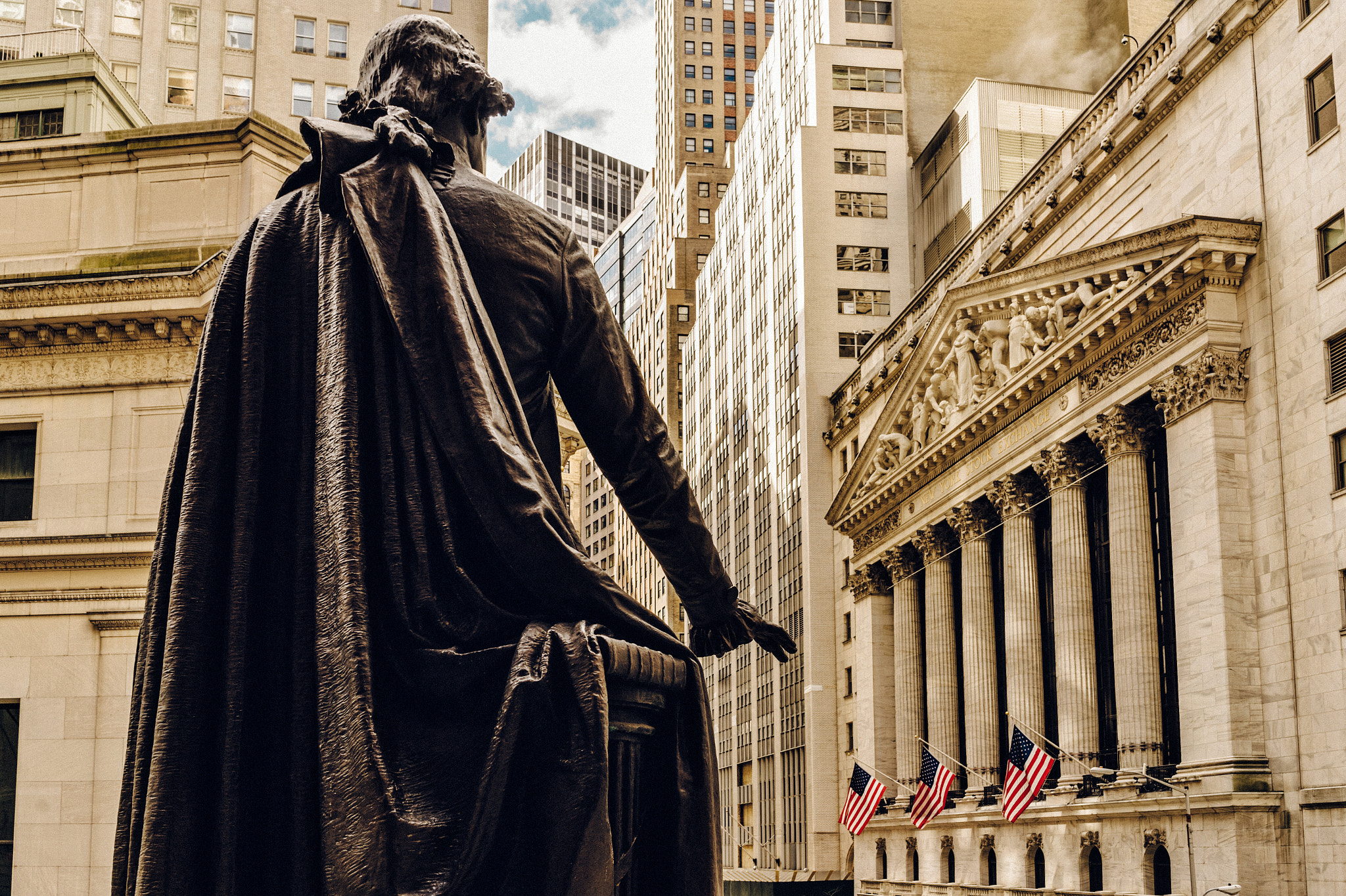 Sony FE 28mm F2 sample photo. Federal hall national memoria@wall street nyc photography