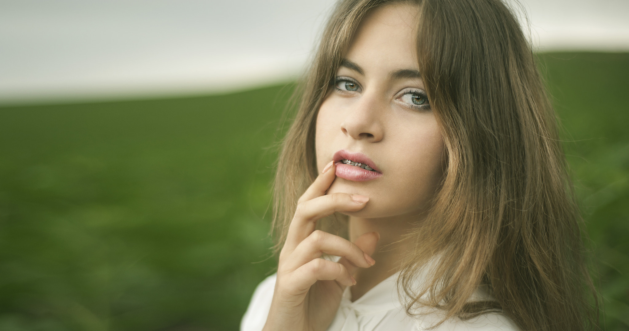 Nikon D700 + Nikon AF Nikkor 50mm F1.8D sample photo. Green fields photography
