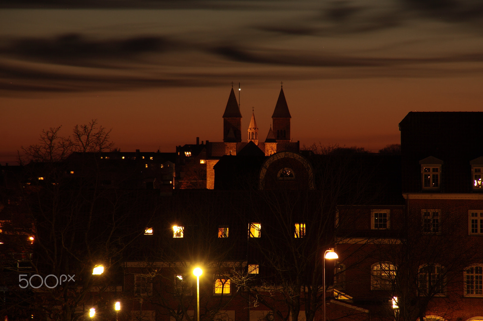 Canon EOS 50D + Sigma 18-200mm f/3.5-6.3 DC OS sample photo. Viborg by night photography