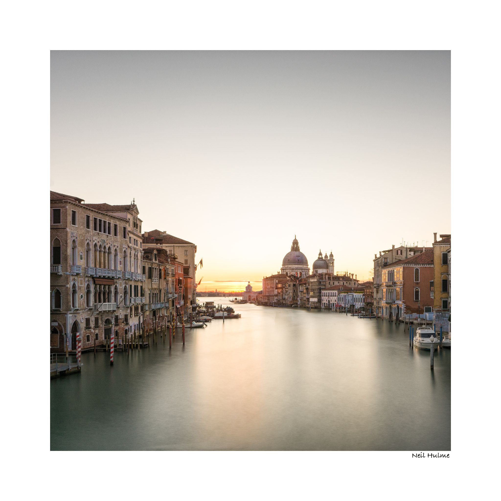 Sigma 10-20mm F4-5.6 EX DC HSM sample photo. Grand canal sunrise photography