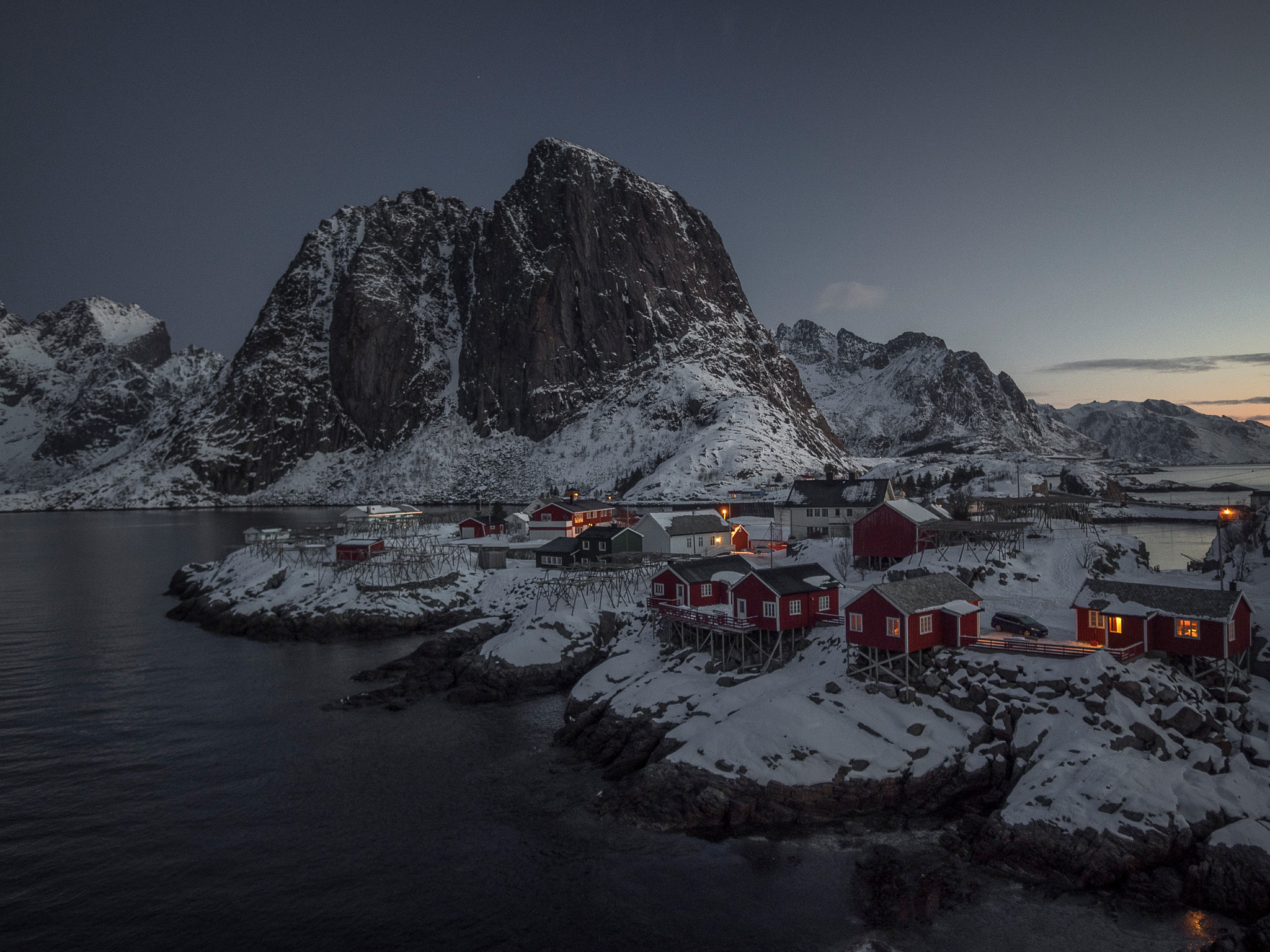 OLYMPUS M.12mm F2.0 sample photo. 'sunrise in hamnoy' photography