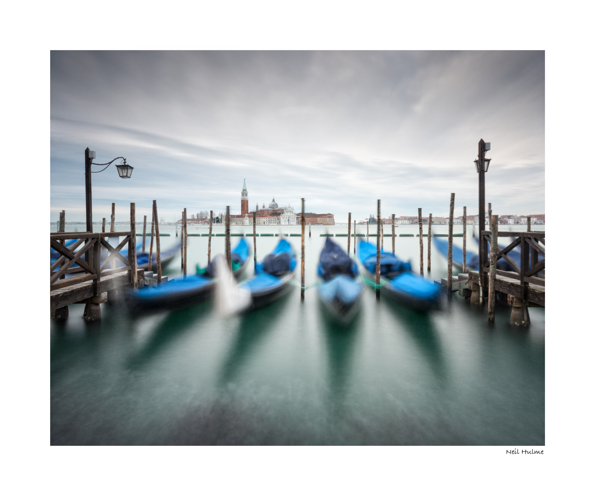 Sigma 10-20mm F4-5.6 EX DC HSM sample photo. Guardians of the city(colour) photography