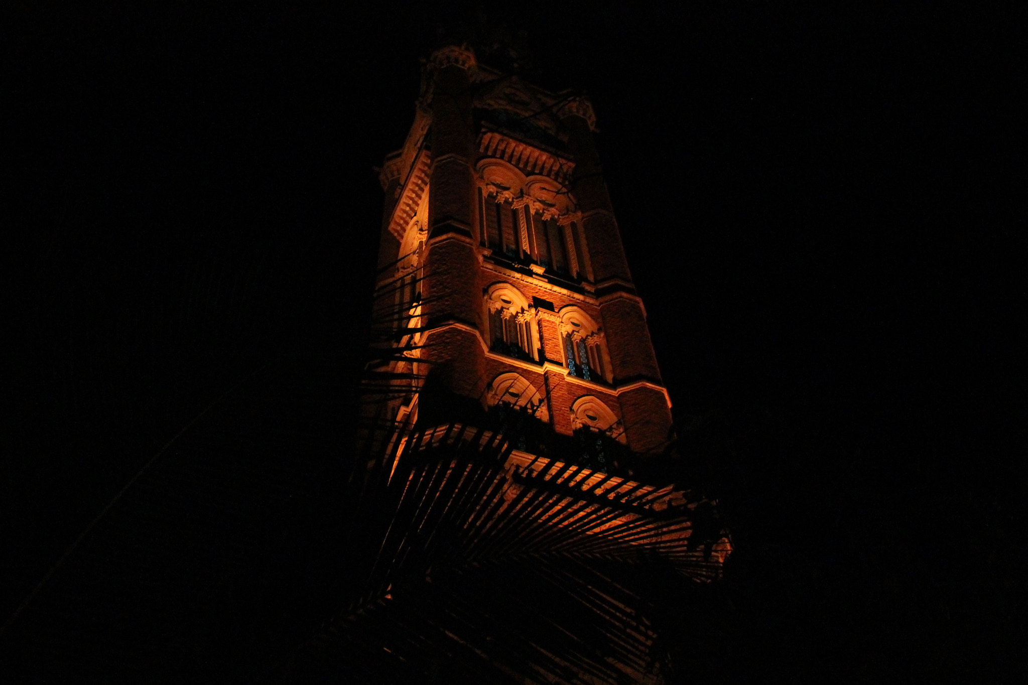 Canon EF-S 18-135mm F3.5-5.6 IS sample photo. Rajabai tower  photography