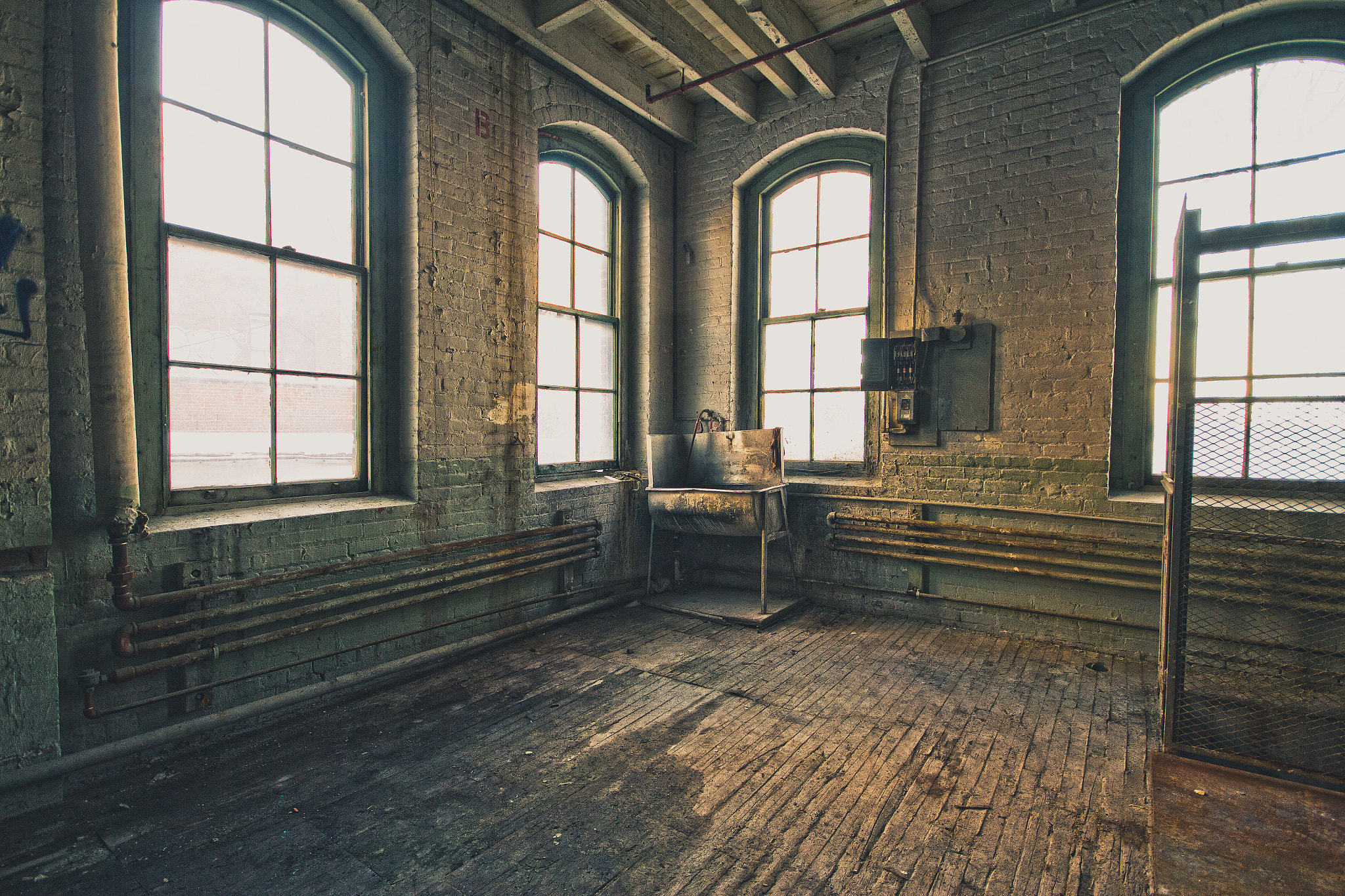Canon EOS 60D + Sigma 10-20mm F4-5.6 EX DC HSM sample photo. Decoherence cascade photography