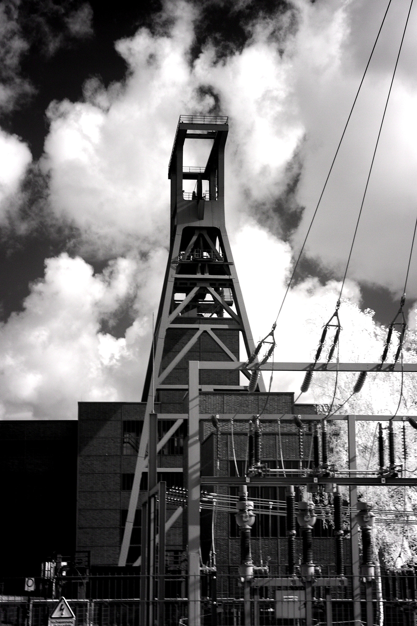 Canon EOS 40D sample photo. Förderturm zeche zollverein photography