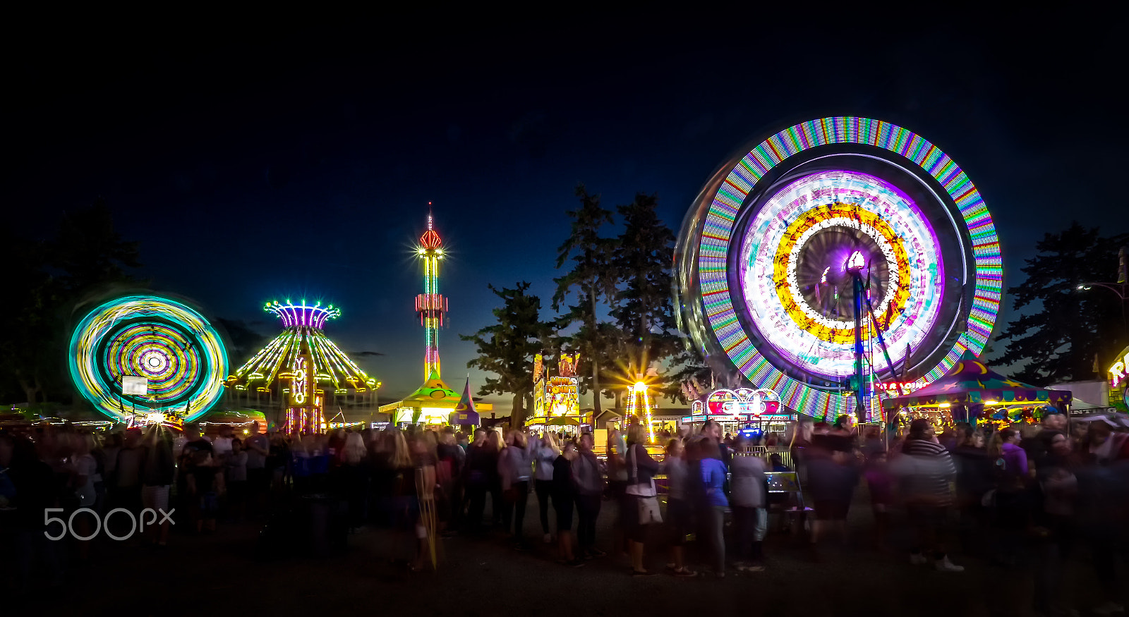 Olympus M.Zuiko Digital ED 7-14mm F2.8 PRO sample photo. Sannich fair lights photography