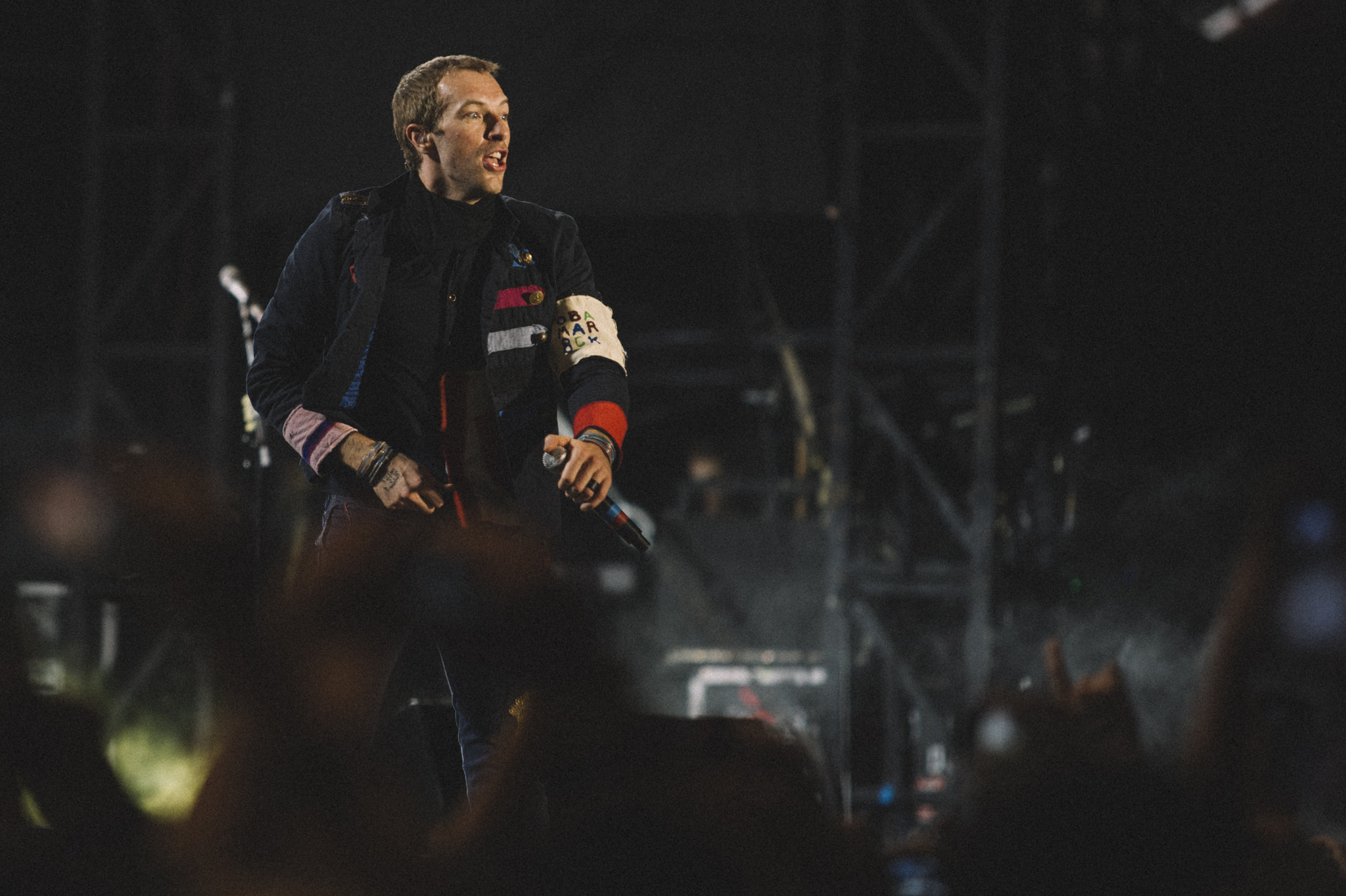 Canon EOS 5D + Canon EF 70-200mm F2.8L USM sample photo. Coldplay photography