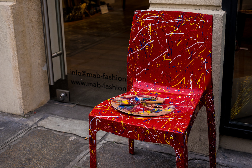 Fujifilm X-T1 + Fujifilm XF 35mm F1.4 R sample photo. The artist's chair photography