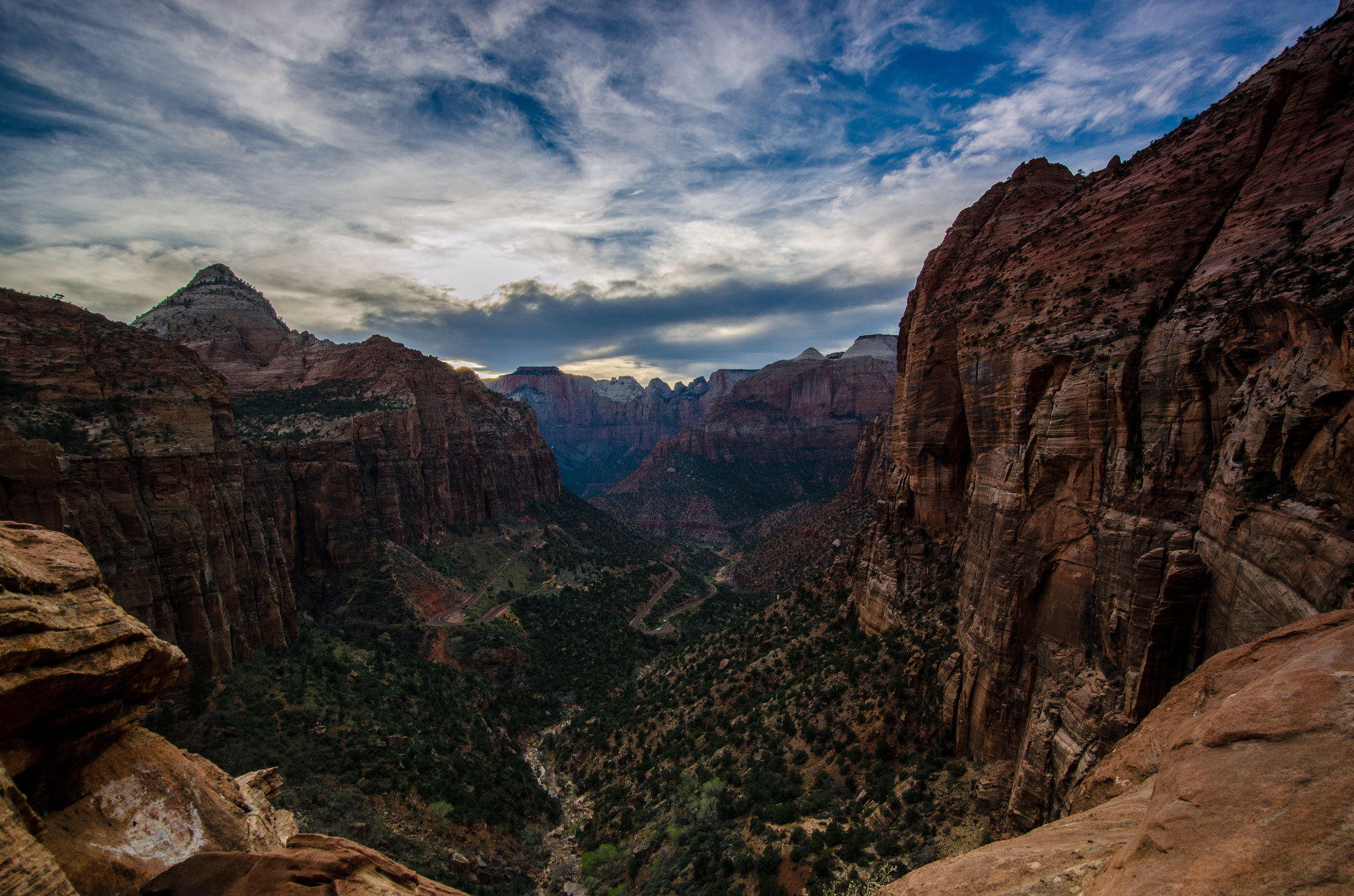 Nikon D7000 + Sigma 10-20mm F3.5 EX DC HSM sample photo. Zion overlook photography