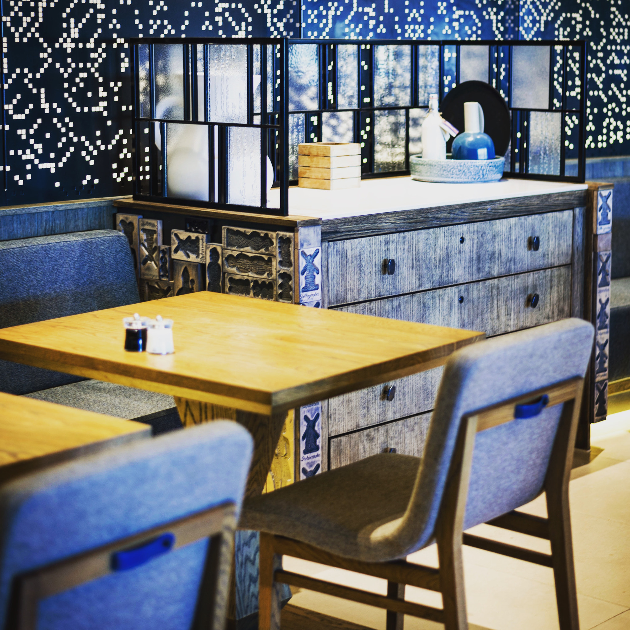 Nikon D600 sample photo. Restaurant-dutchdesign-wood photography