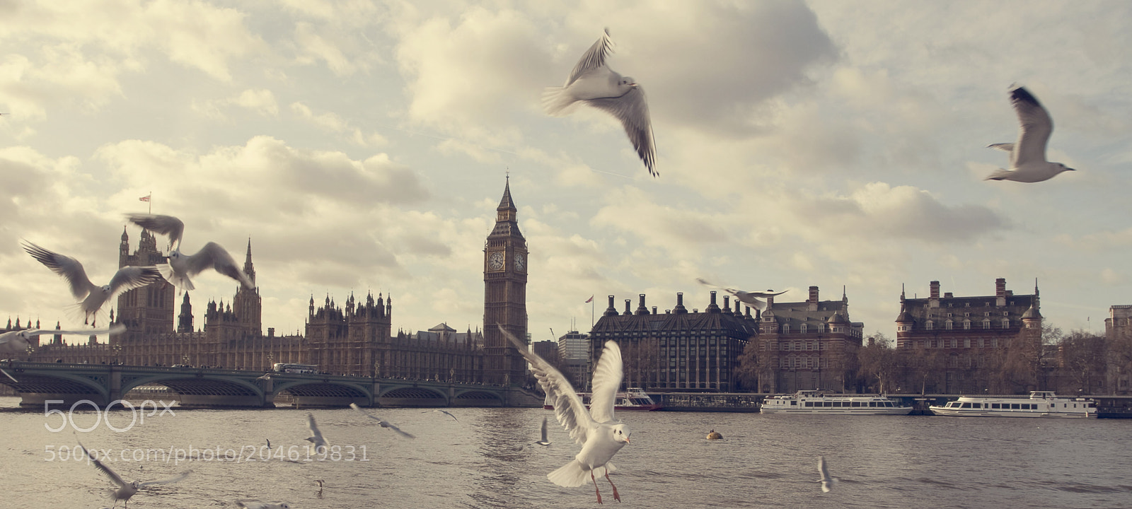 Canon EOS 20D sample photo. London photography