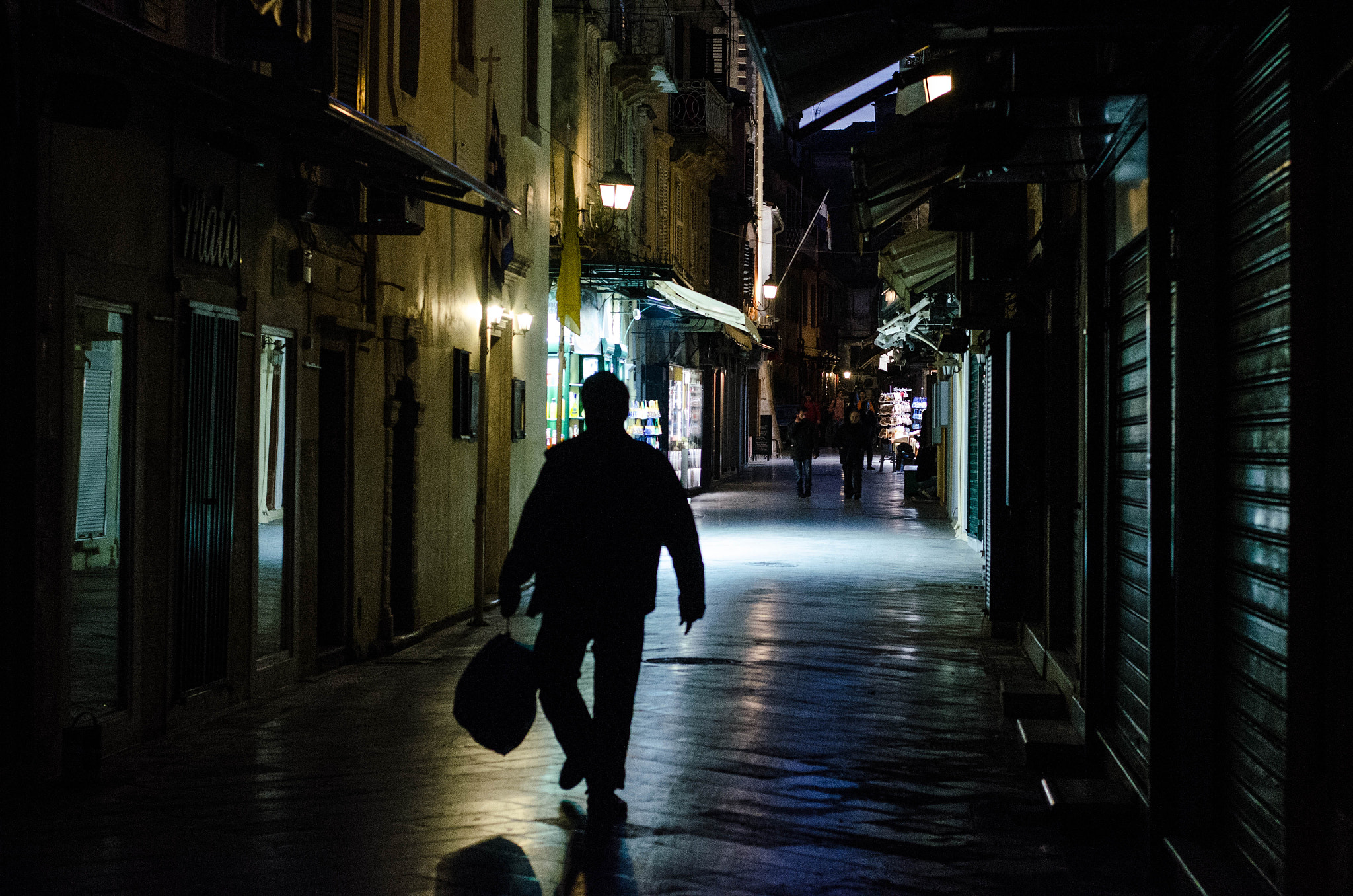 Nikon D7000 + Nikon AF-S Nikkor 50mm F1.8G sample photo. σκοτάδι photography