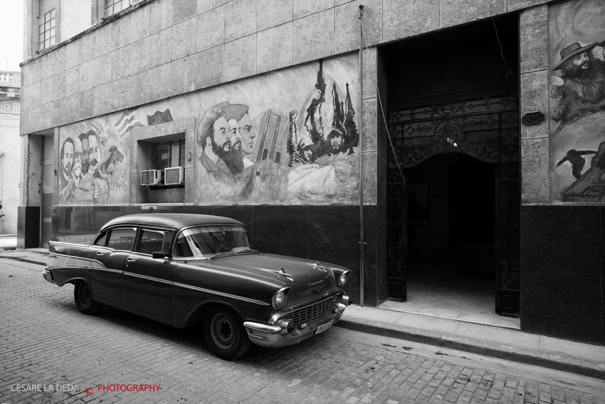 Leica Super-Elmar-M 21mm F3.4 ASPH sample photo. Car art photography