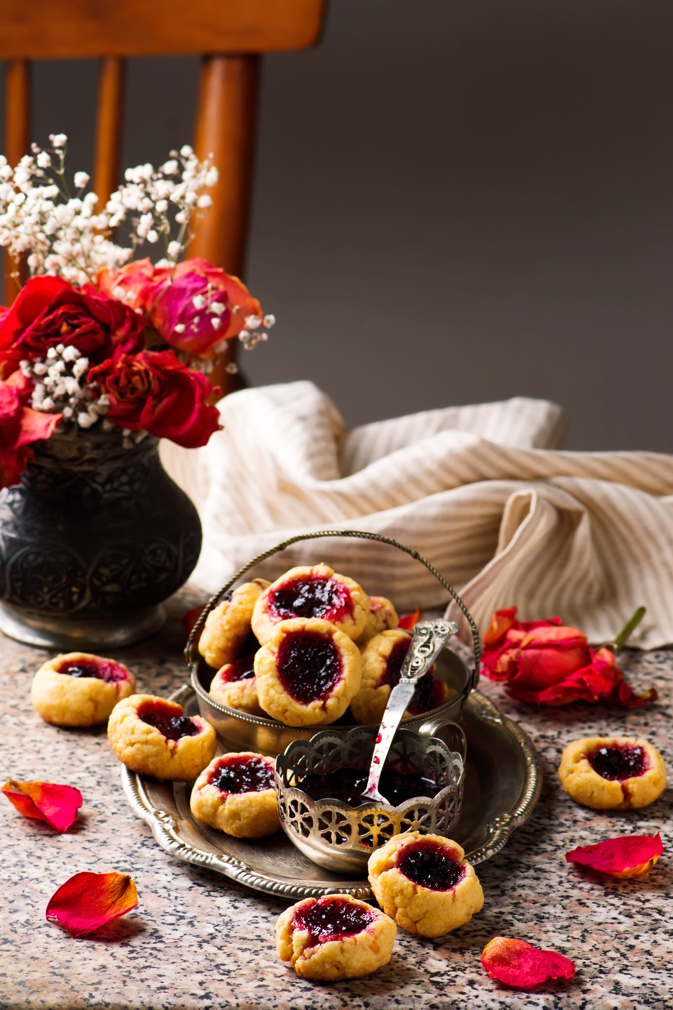 Nikon D3100 + Nikon AF-S Micro-Nikkor 105mm F2.8G IF-ED VR sample photo. Cookies with blackcurrant jam..style rustic photography