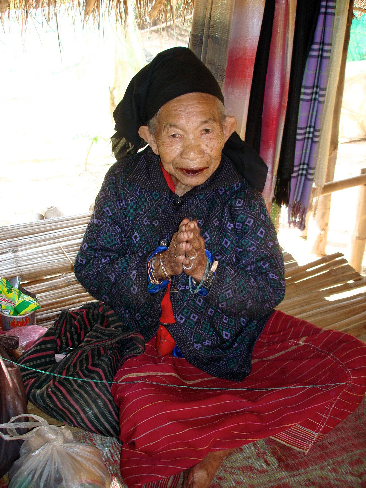 Sony DSC-W100 sample photo. Thai grandmother photography