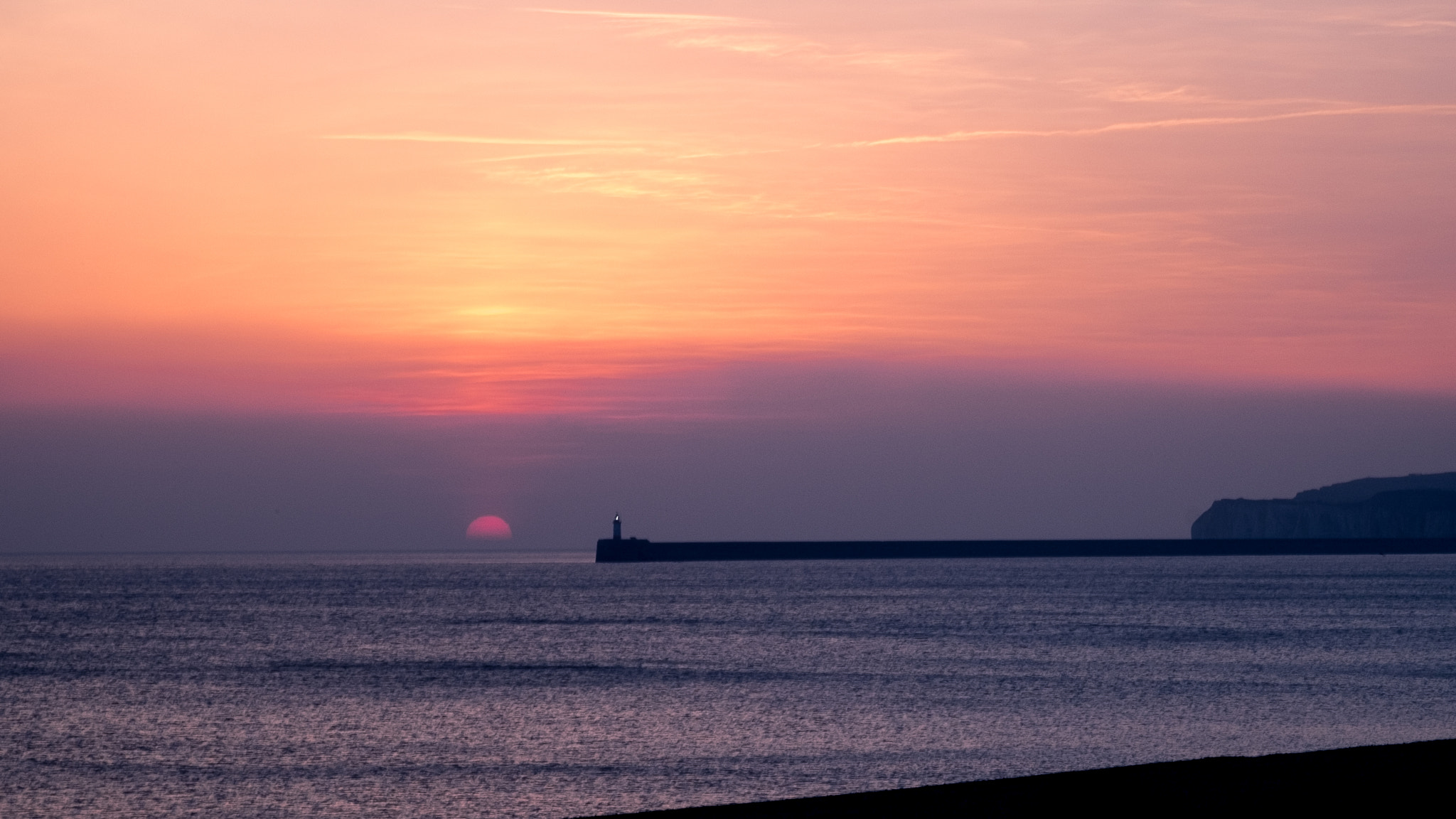 Fujifilm X-T1 + Fujifilm XF 60mm F2.4 R Macro sample photo. East pier of newhaven photography