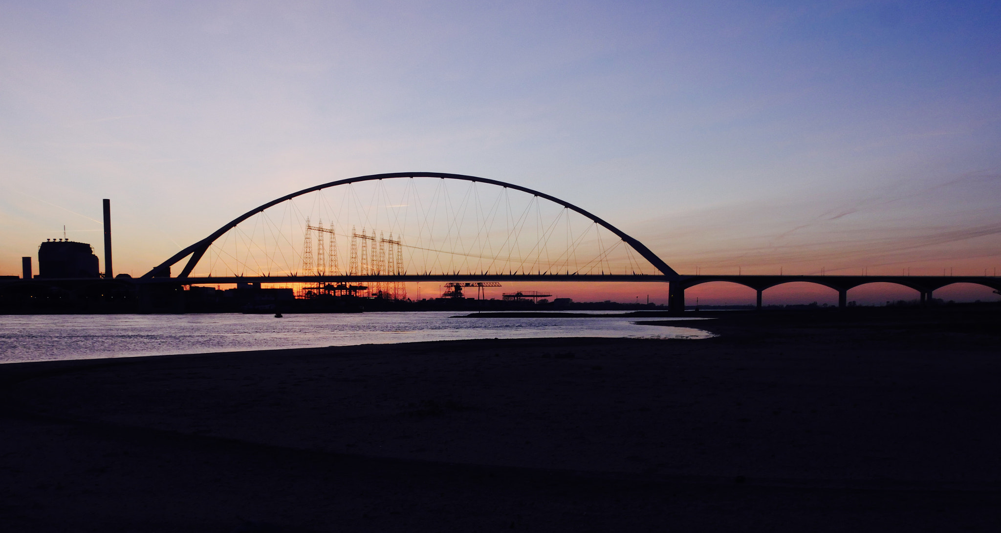 Panasonic Lumix DMC-GX8 sample photo. Nijmegen, bridge de oversteek photography