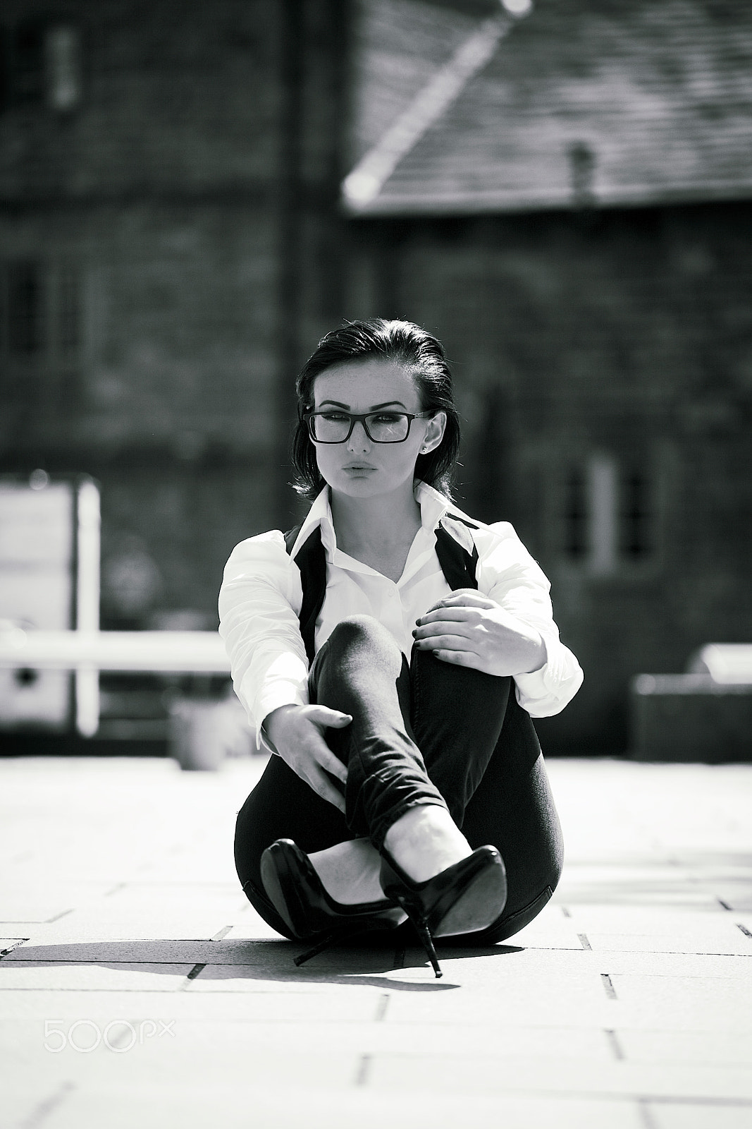 Canon EF 70-200mm F4L IS USM sample photo. Penthouse and pavement photography