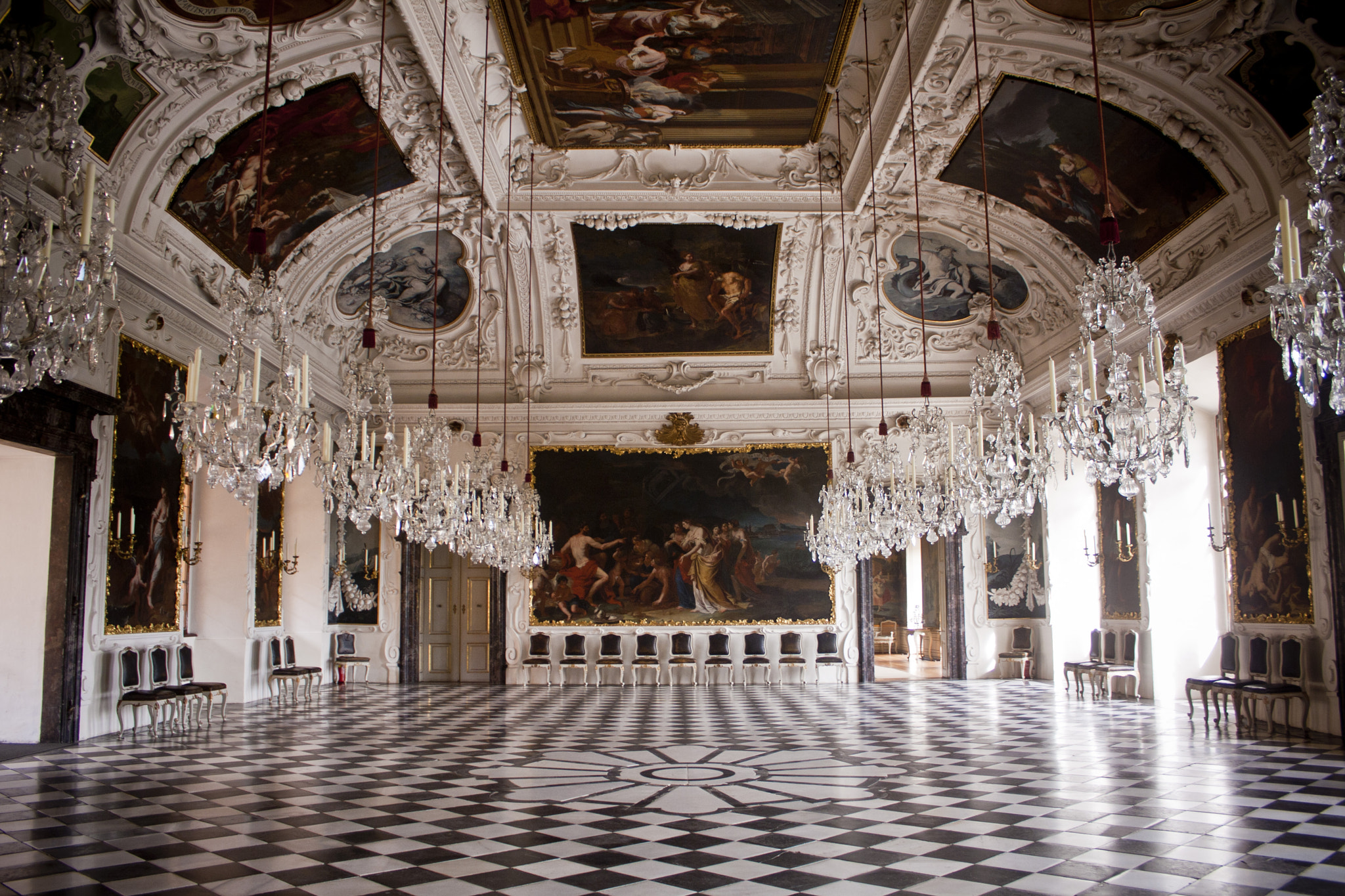 Canon EF-S 18-55mm F3.5-5.6 IS sample photo. Schloss eggenberg photography