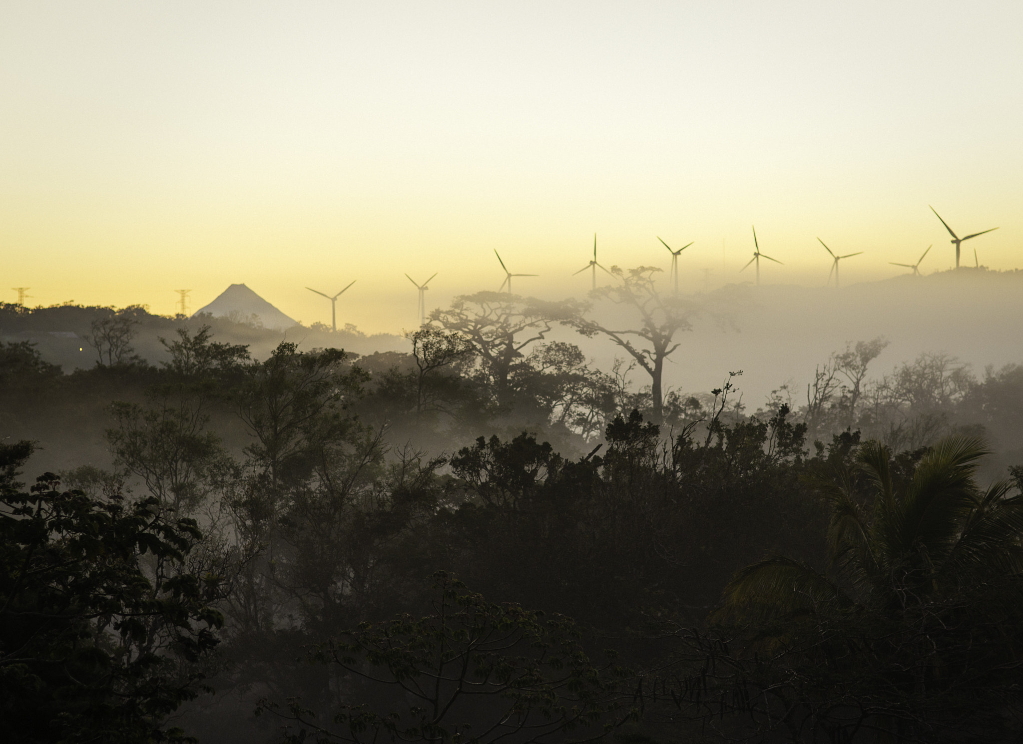 Nikon AF-S Nikkor 24-70mm F2.8G ED sample photo. Energia del amanecer photography