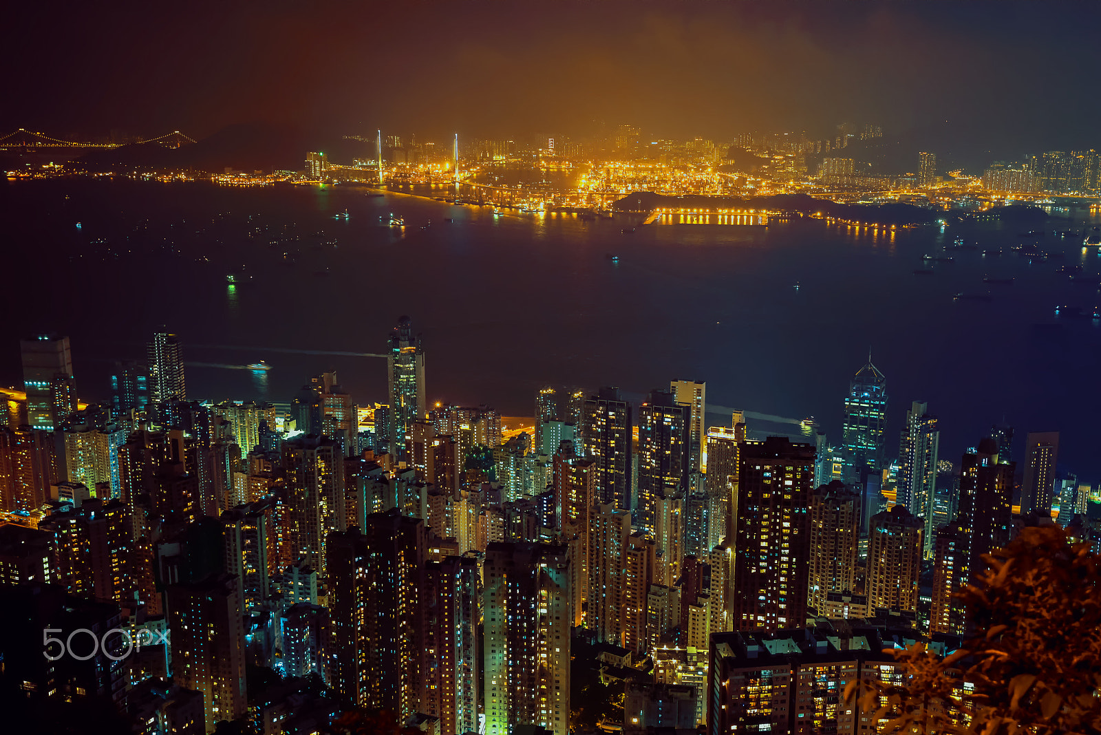 Sony a7R + Sony Vario-Tessar T* FE 16-35mm F4 ZA OSS sample photo. Beautiful hong kong by night 1 photography