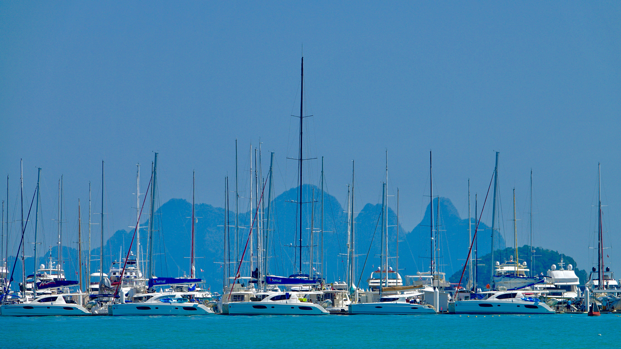Sony 24-600mm F2.4-4.0 sample photo. Phuket island photography