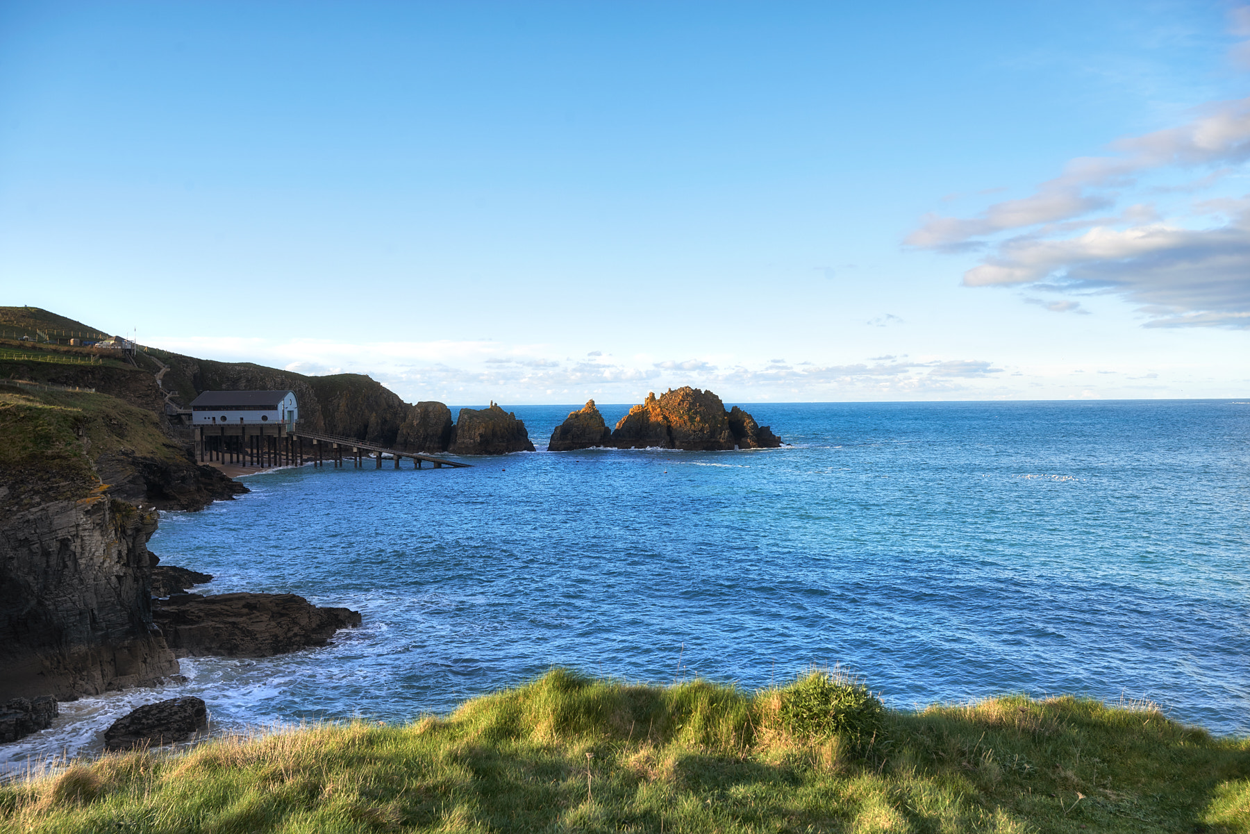 Nikon AF-S NIKKOR 17-35mm f/2.8 ED sample photo. Lifeboat station photography