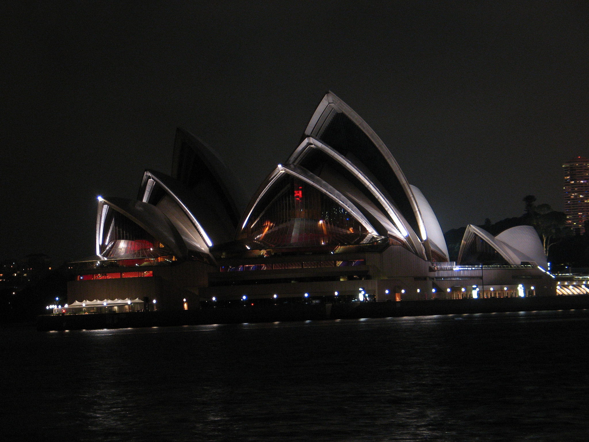 Canon POWERSHOT G5 sample photo. Sydney opera house - night photography