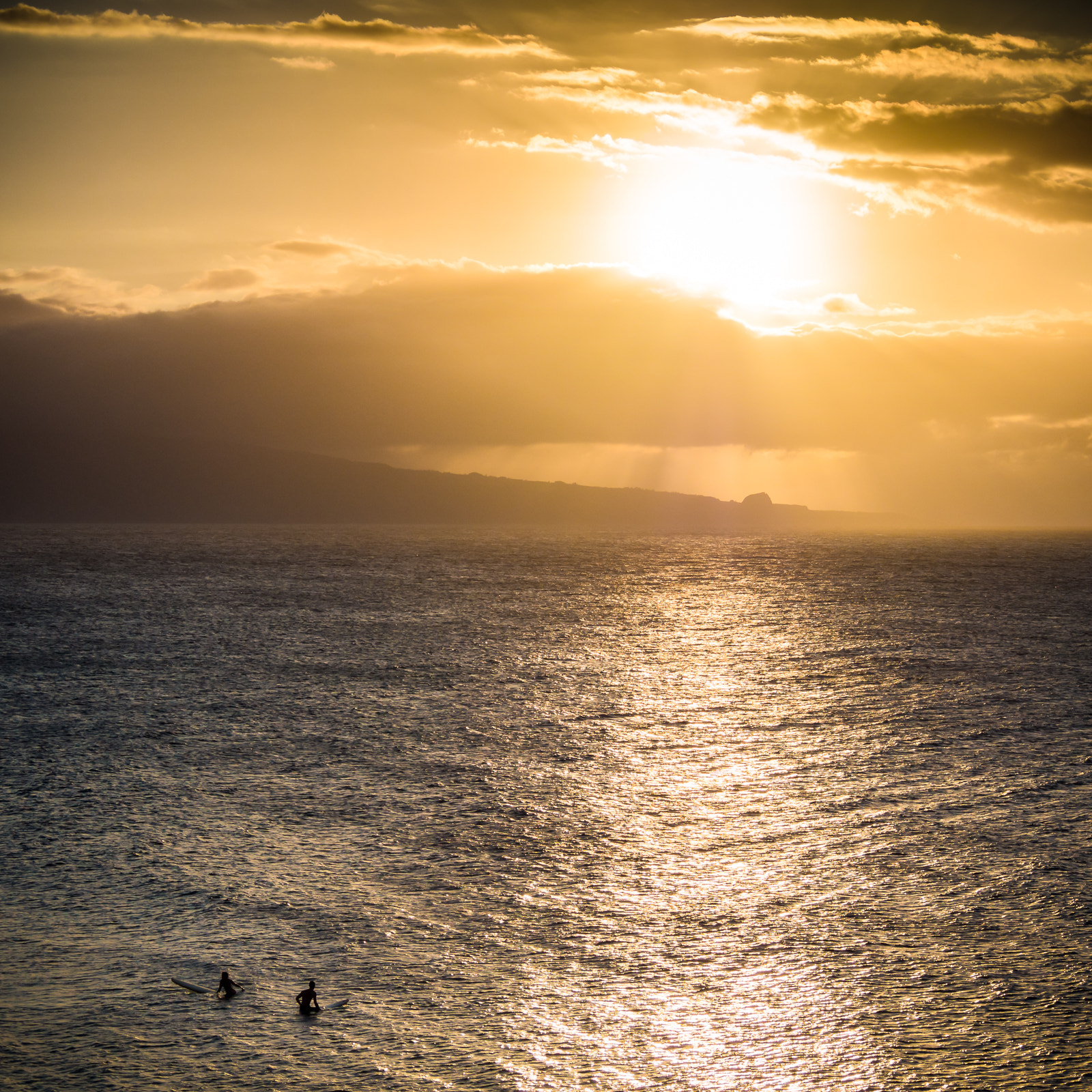 Olympus OM-D E-M5 sample photo. Wave waiting photography