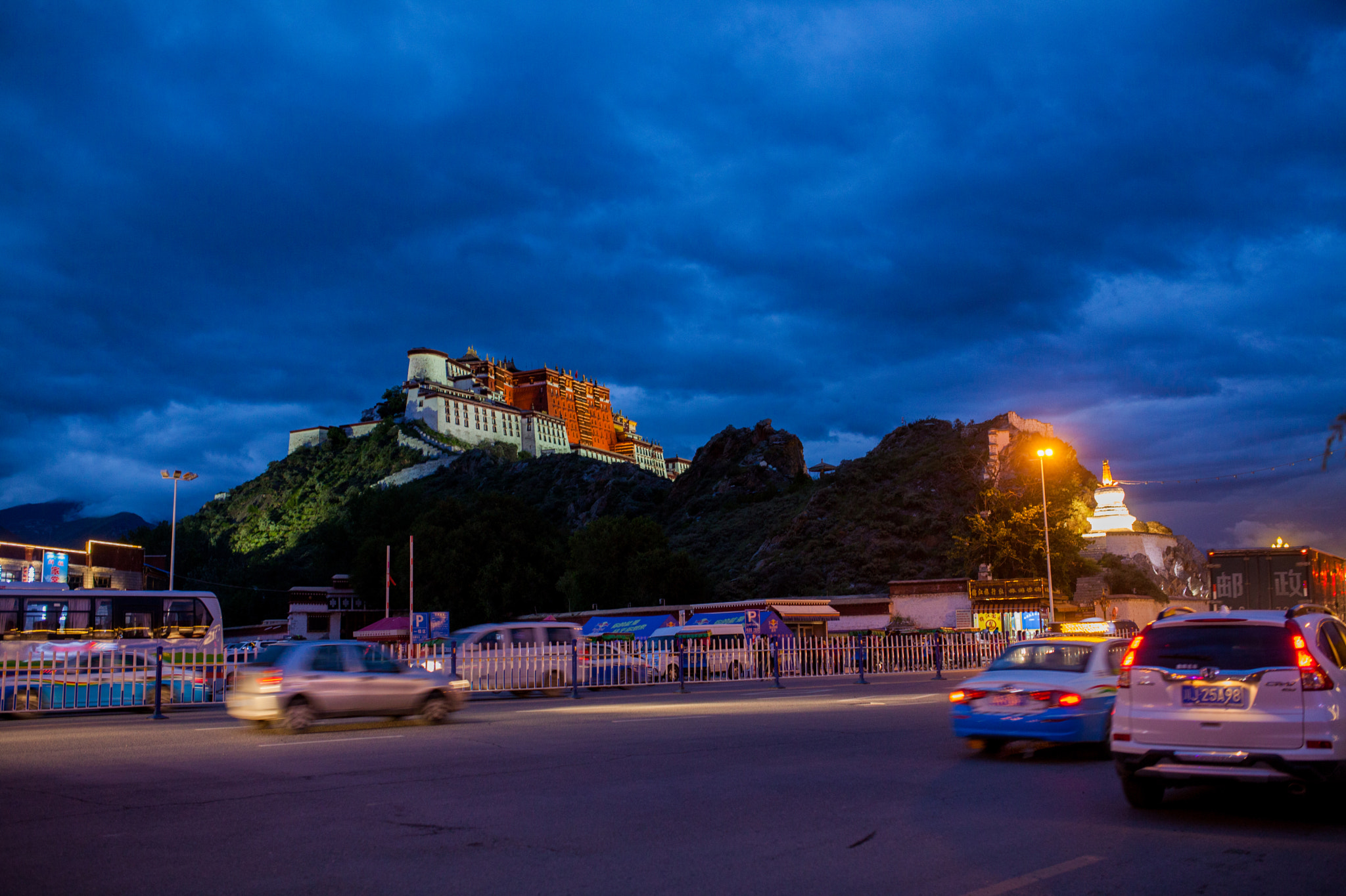 Sigma 35mm F1.4 DG HSM Art sample photo. Tibet photography