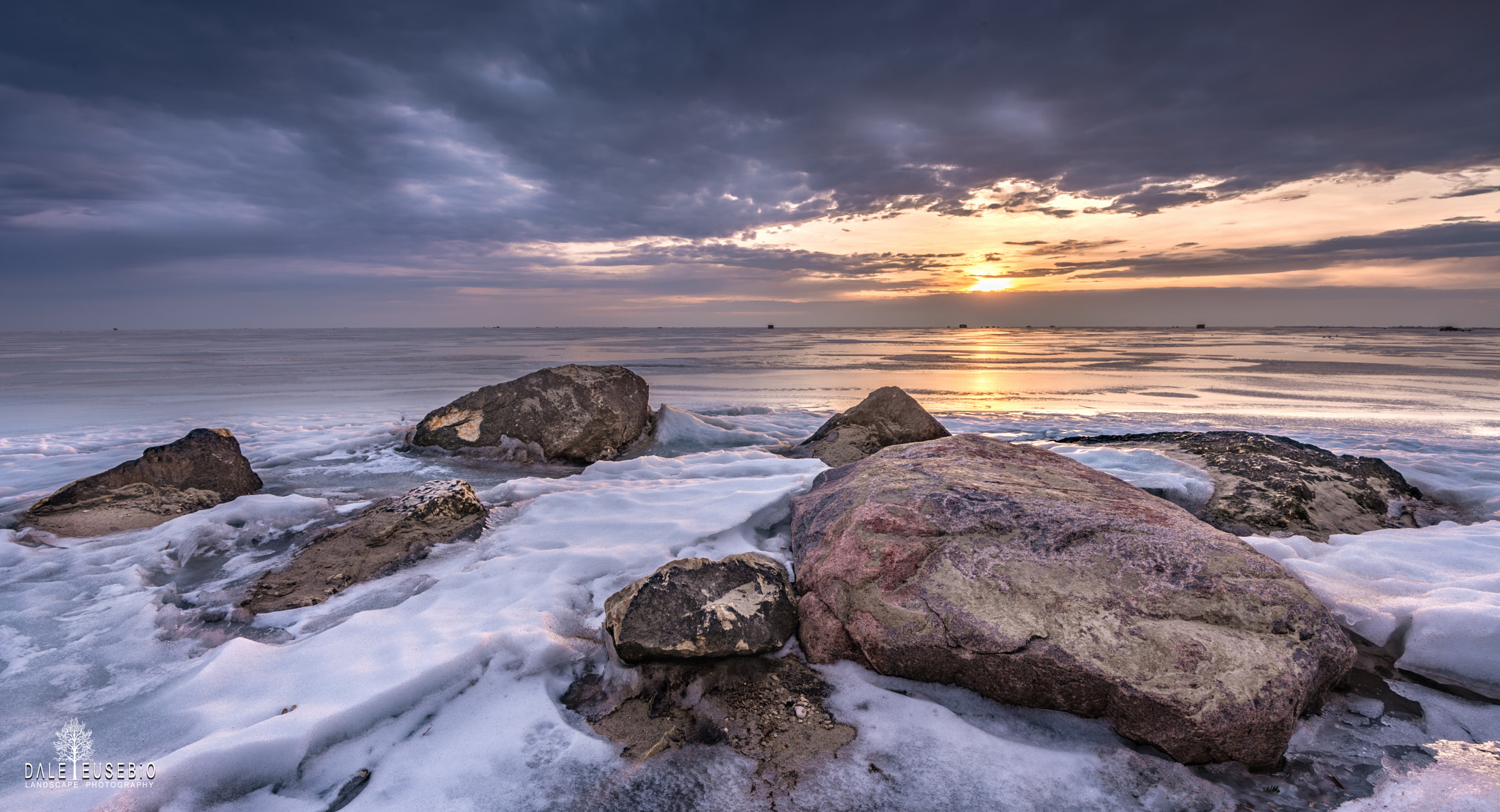 Nikon AF-S Nikkor 16-35mm F4G ED VR sample photo. Frozen lake winnipeg photography