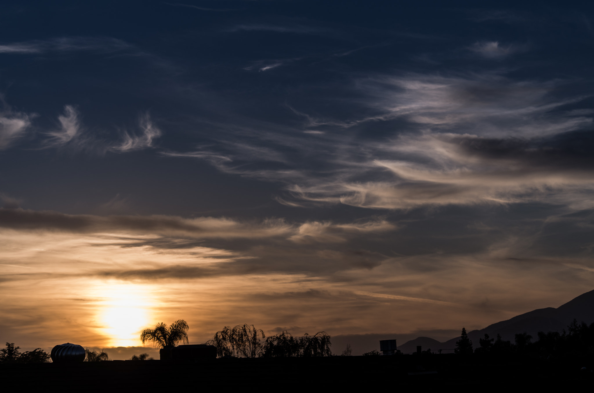 smc PENTAX-DA L 55-300mm F4-5.8 ED sample photo. Rooftop sunset photography