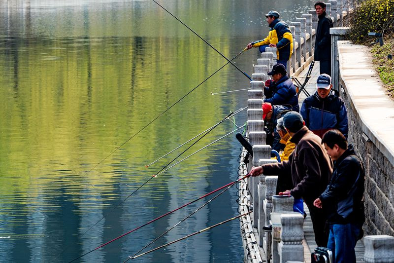 Olympus M.Zuiko Digital ED 40-150mm F2.8 Pro sample photo. Spring fishing photography