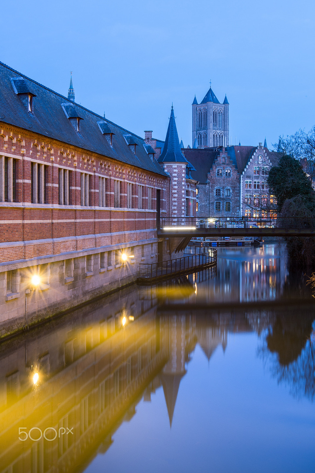 Nikon D4S + Nikon AF-S Nikkor 24-70mm F2.8E ED VR sample photo. Ghent at dusk photography