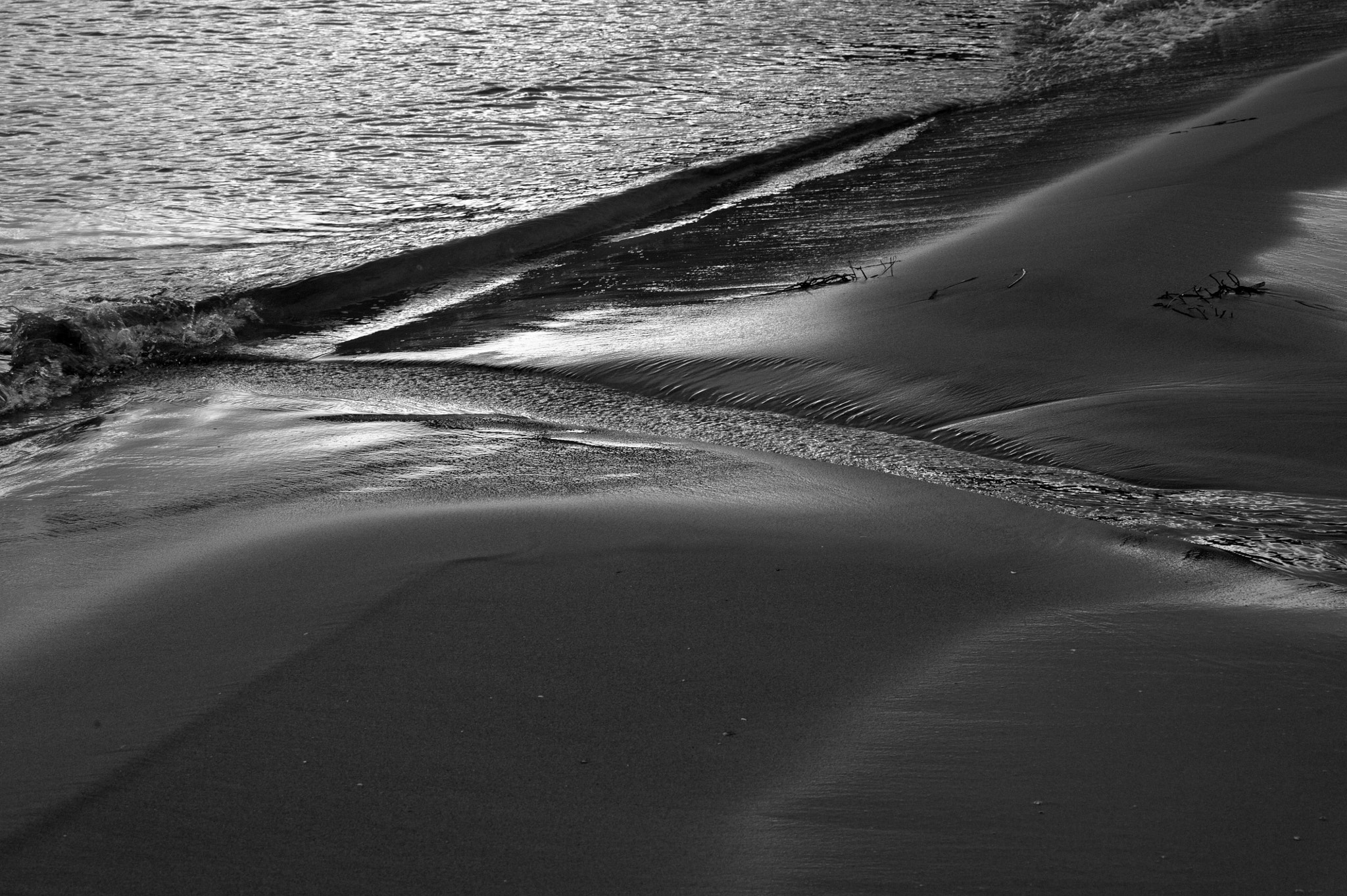 Nikon D700 + Nikon AF Nikkor 85mm F1.8D sample photo. Seashore photography