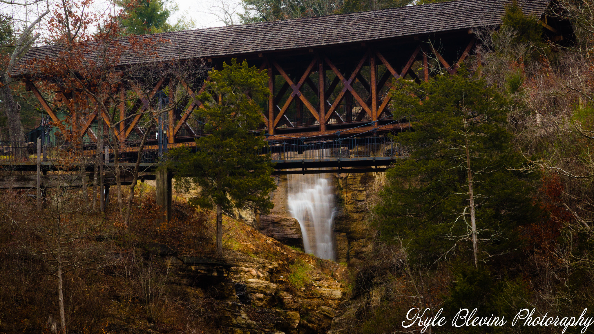 Canon EOS 700D (EOS Rebel T5i / EOS Kiss X7i) sample photo. Wooden bridge photography