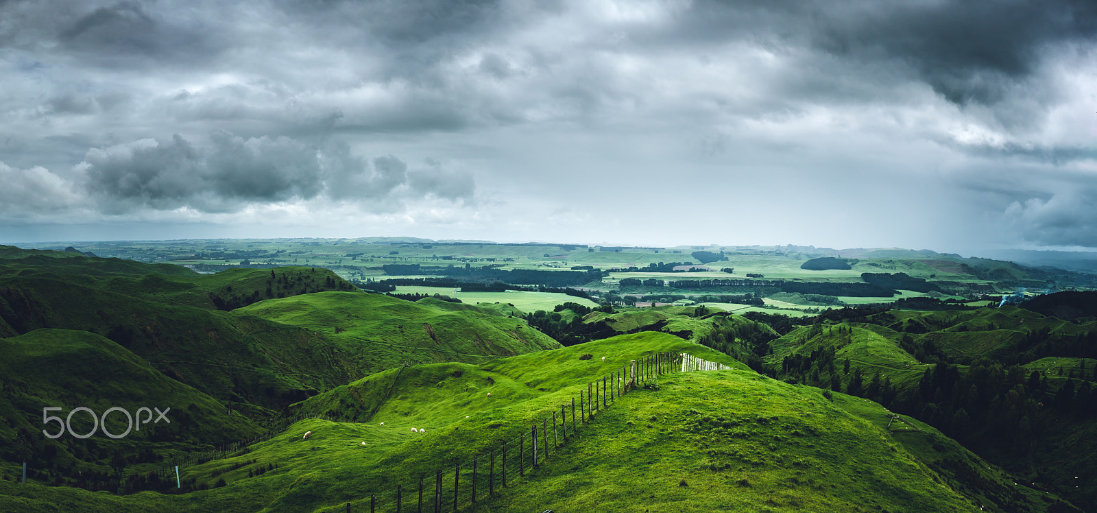 Panasonic Lumix DMC-GH4 sample photo. Stormy point photography