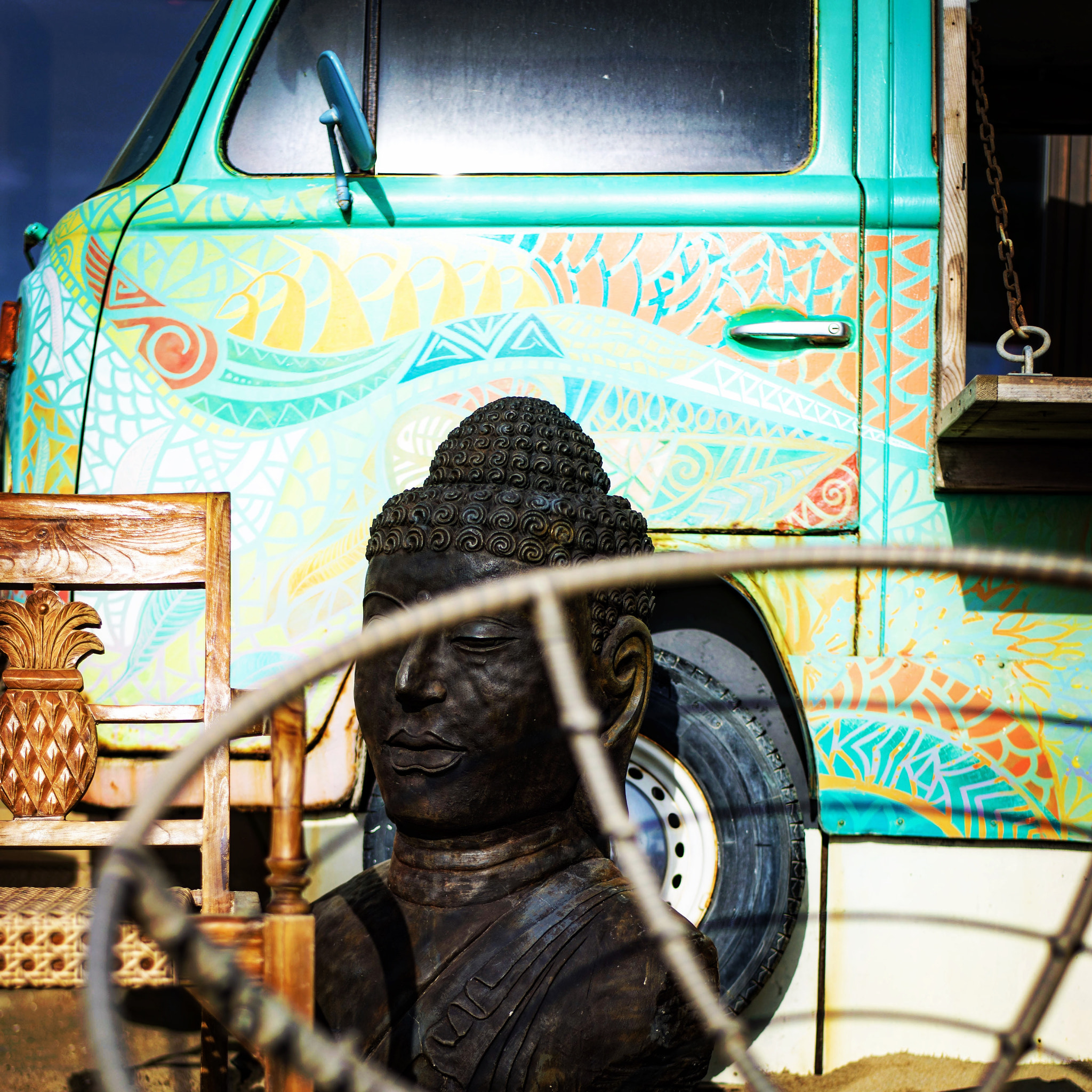 Nikon D600 sample photo. Bus-buddha-beach photography