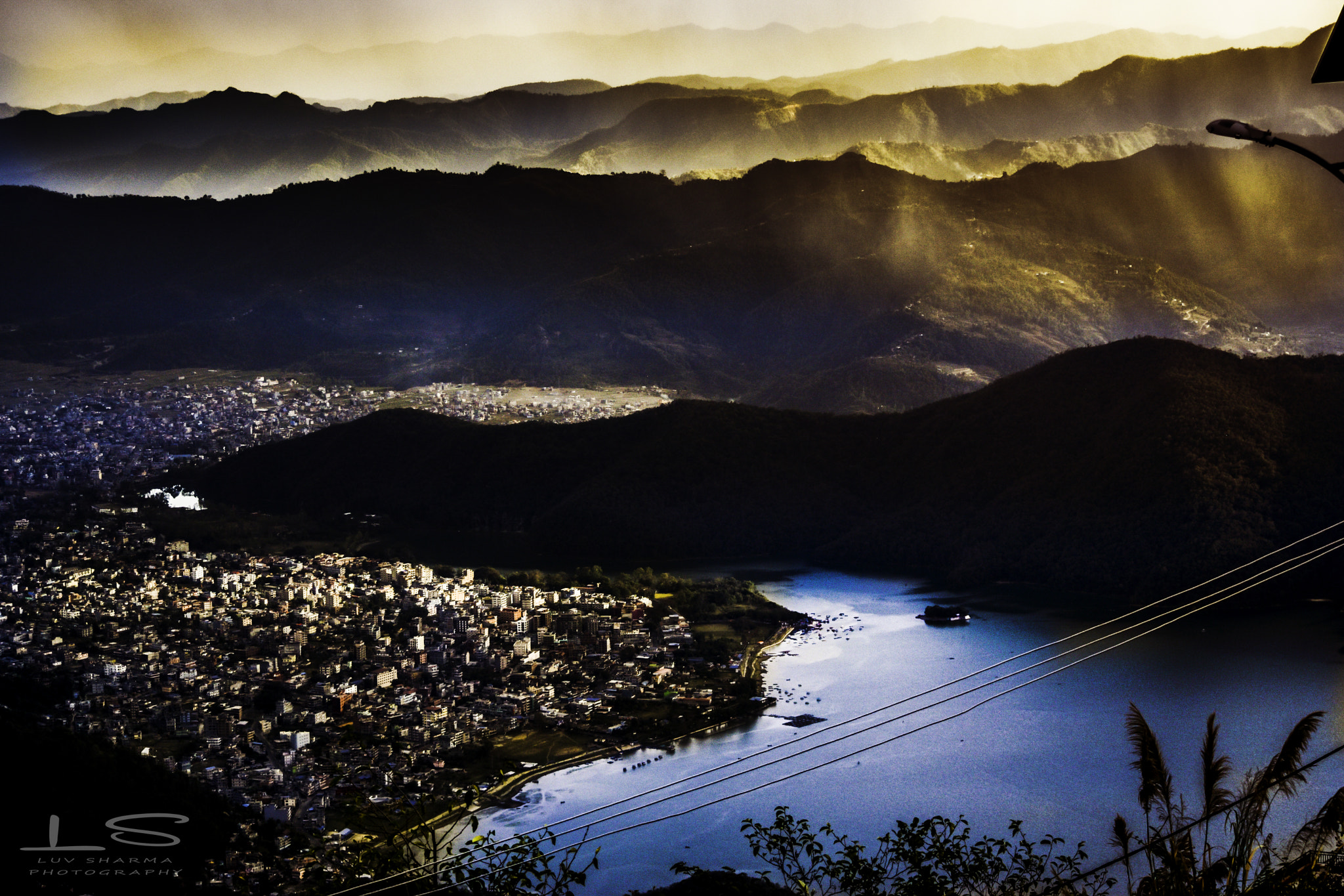 Nikon D5500 sample photo. A ray on the city photography