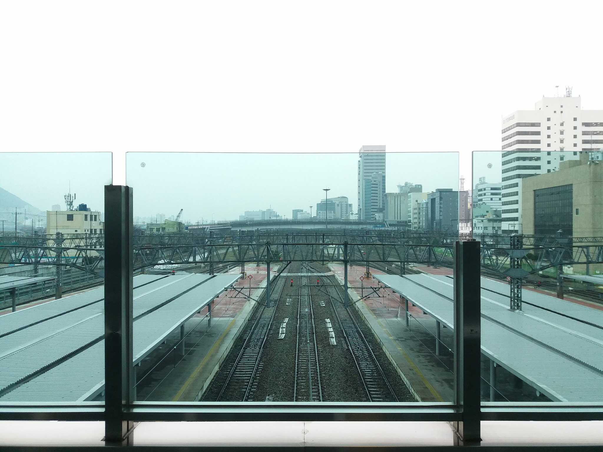 Samsung Galaxy A9 Pro sample photo. Train to busan  photography
