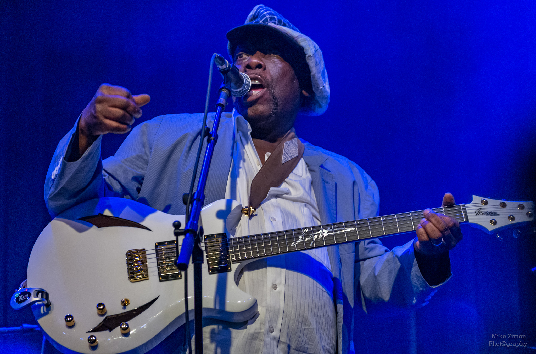 Pentax K-5 IIs sample photo. Lucky peterson in action... photography