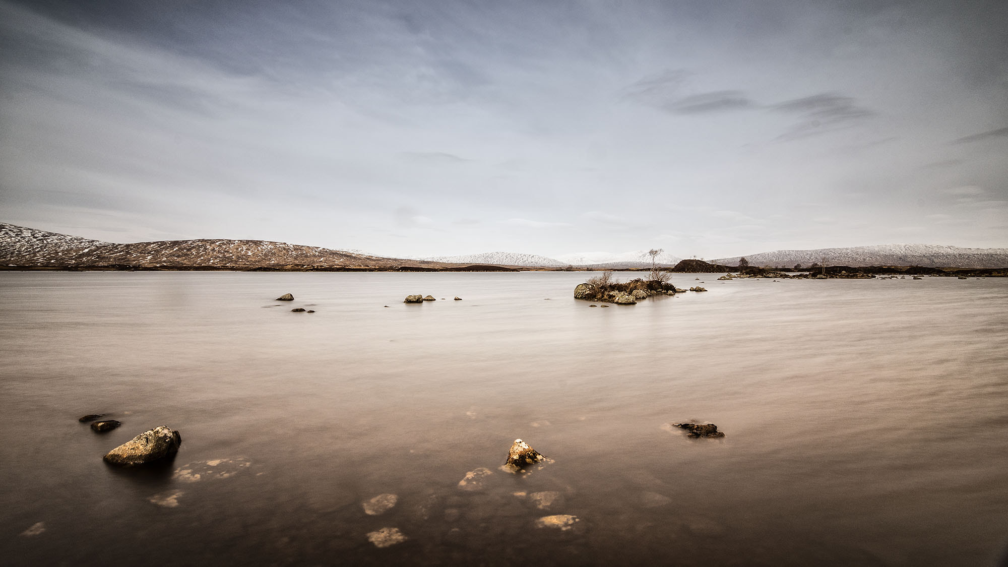 Nikon D7200 + Tokina AT-X Pro 11-16mm F2.8 DX sample photo. Lochan na h-achlaise photography