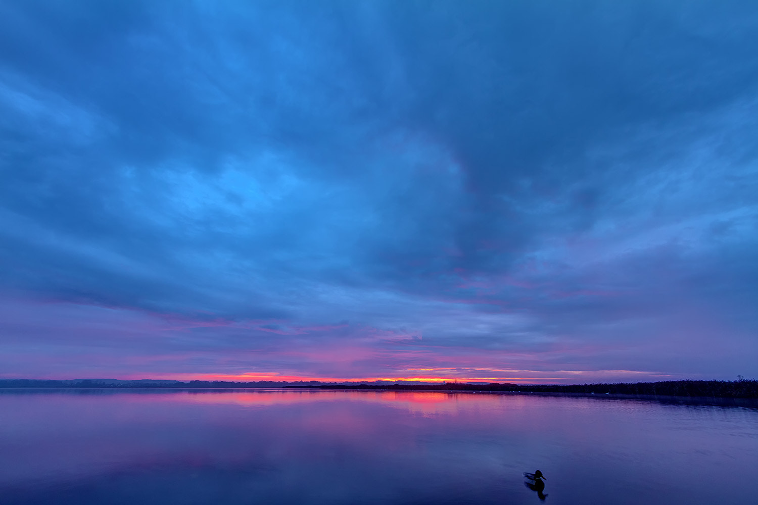 Canon EF-S 10-22mm F3.5-4.5 USM sample photo. Sunrise at lake federsee photography