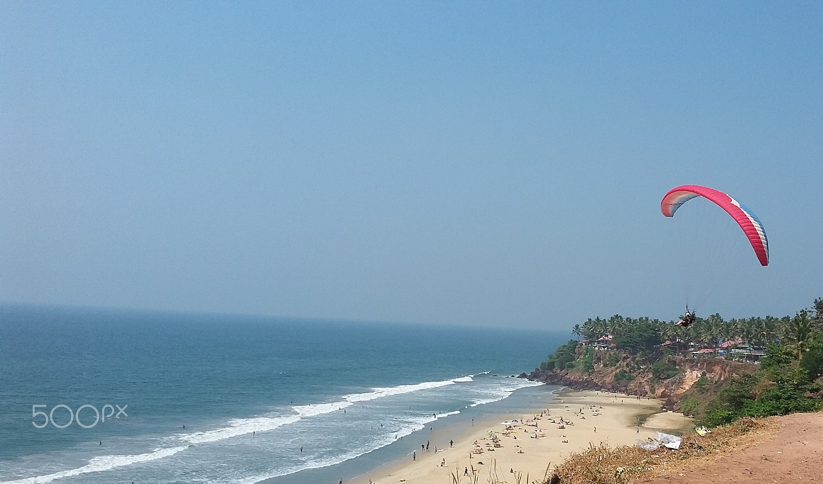 Samsung Galaxy E5 sample photo. Paragliding at varkala beach photography