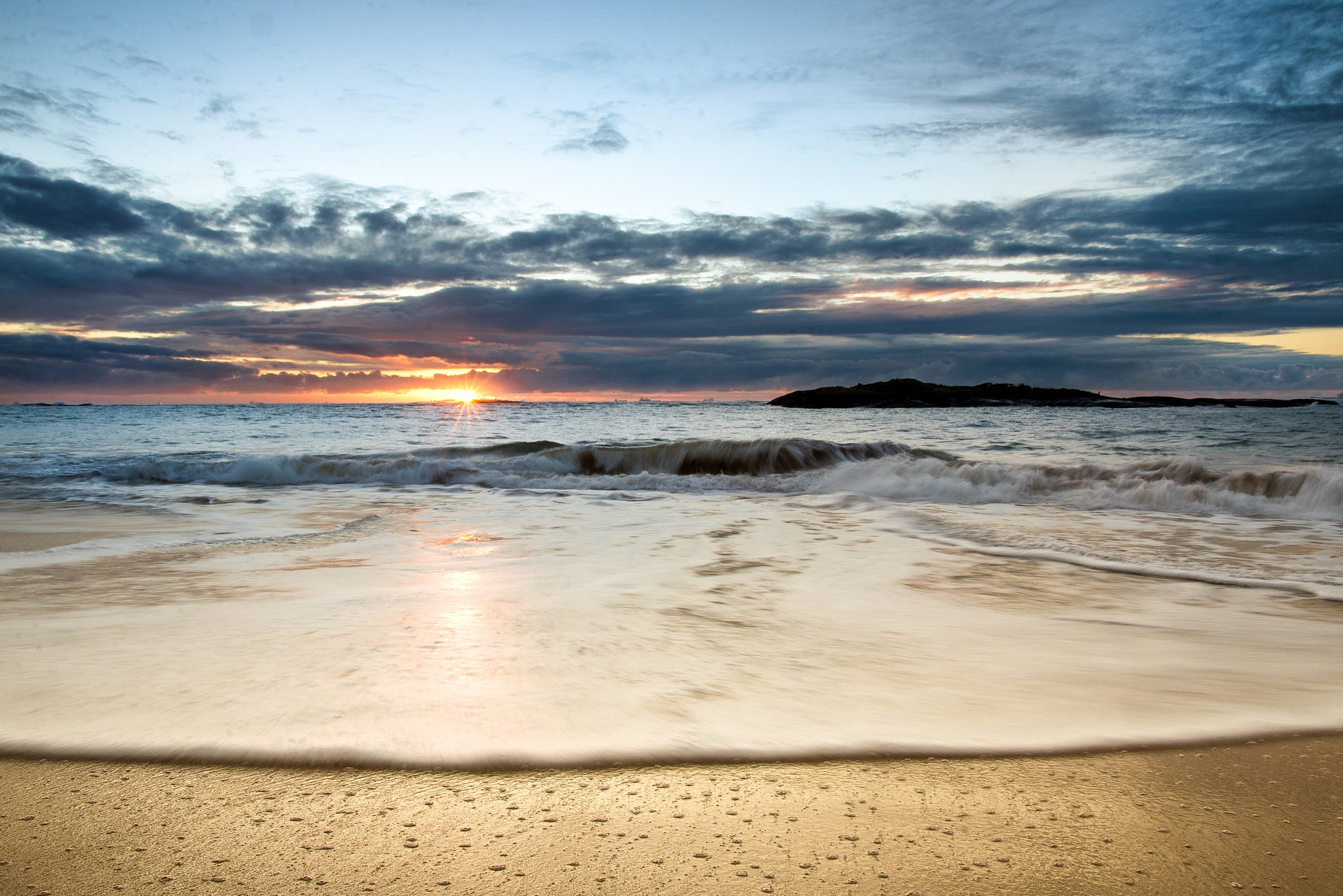Sigma 17-50mm F2.8 EX DC OS HSM sample photo. Rise! photography