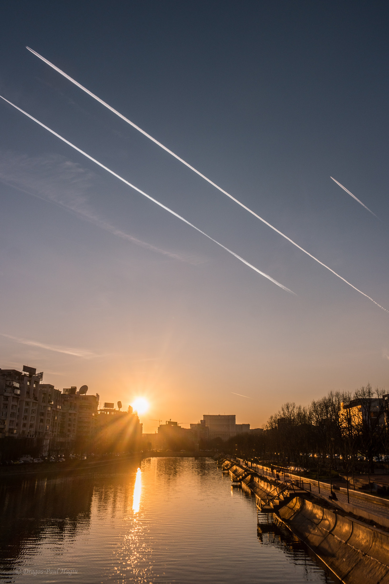 Samsung NX 18-200mm F3.5-6.3 ED OIS sample photo. Bucharest skyline photography